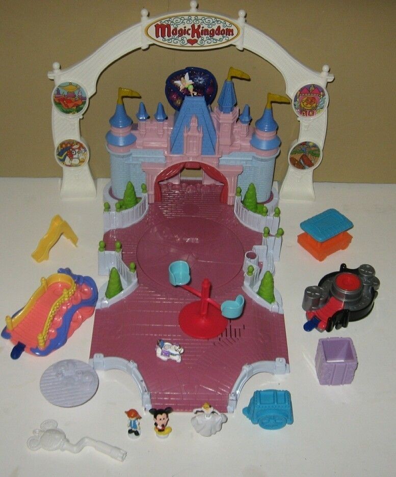 polly pocket magic kingdom in Dolls & Bears