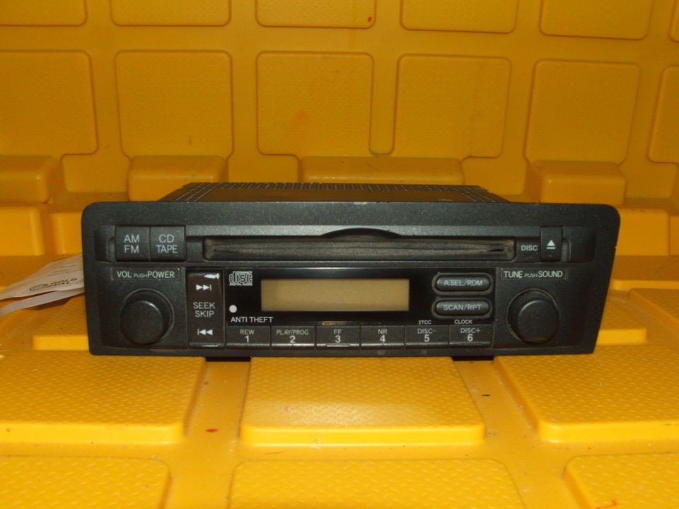 04 05 Honda Civic Coupe DX LX & HX Radio CD Player 2004 2005 #1647