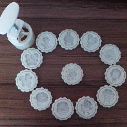 Chinese Zodiac Moon cake Mooncake Round mold mould 70g with 12 Stamp 