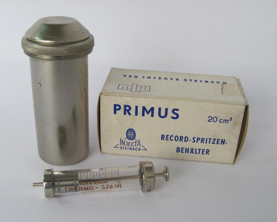 VINTAGE BRASS & GLASS SYRINGE w/STERILIZER PRIMUS MINT