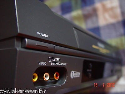 TOSHIBA VHS PLAYER 4 HEADS HI FI STEREO HIGH QUALITY