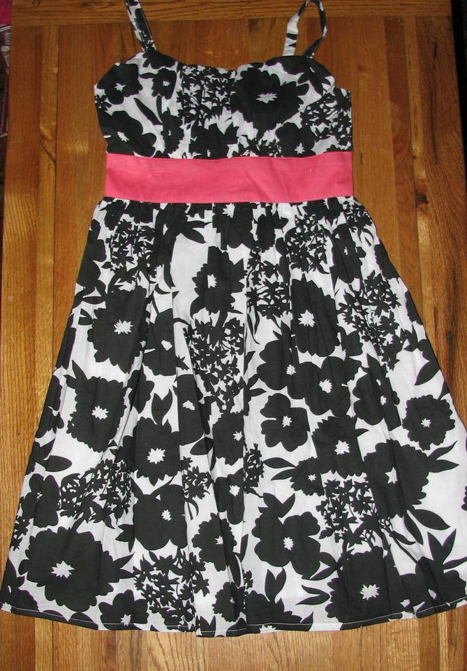 Older Girls Dress Black and White flowers with Ribbon trim 7 12 years