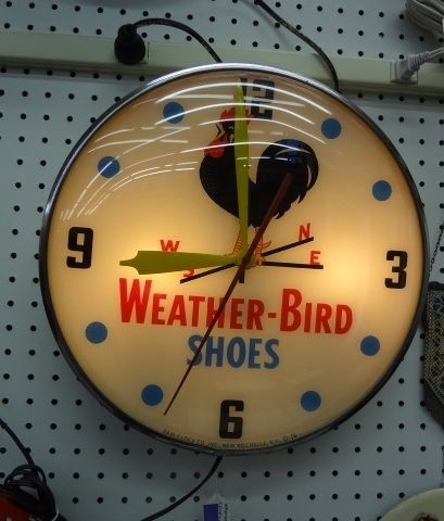 WEATHER BIRD SHOES VINTAGE ADVERTISING CLOCK 1956 PAM CLOCK 669 T