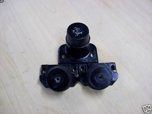 Seadoo 02 XP 951 Engine Mounts GTX RX GSX DI 800 947 1 2002