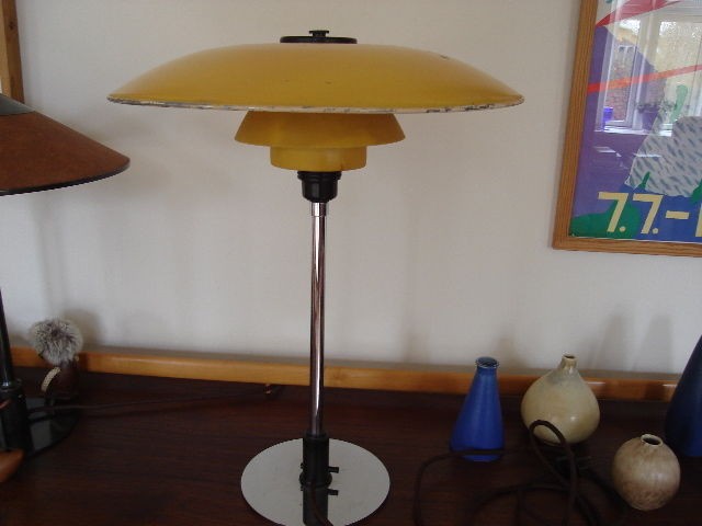 PH lamp by Louis Poulsen. De Luxe model, mid thirties.