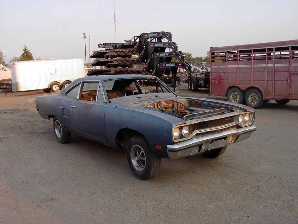 1970 70 Plymouth Road Runner Roadrunner 383 727 B5 Blue fire metallic 