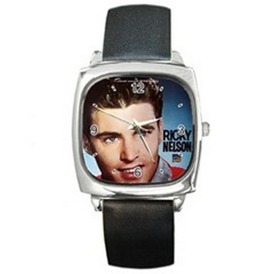 nelson watch in Wristwatches