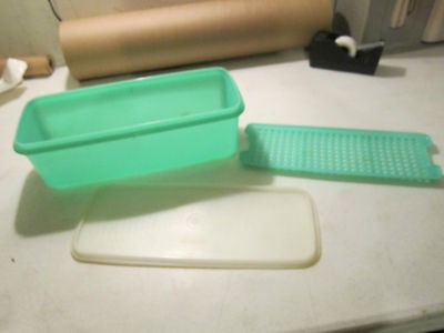 Vintage Tupperware 3 Pcs Jadite Green Celery Veggie Bread Keeper w 