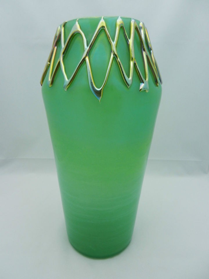 VERY RARE** STEUBEN GREEN JADE WITH AURENE VASE #6925