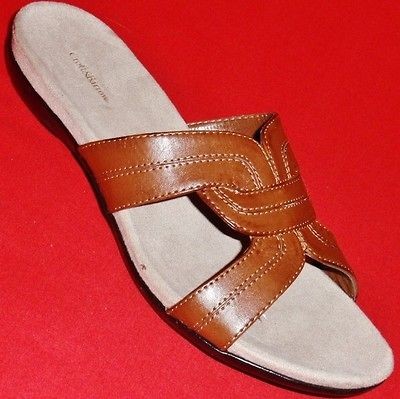 NEW Womens CROFT & BARROW CARLA Brown Flats Slides Sandals Casual 