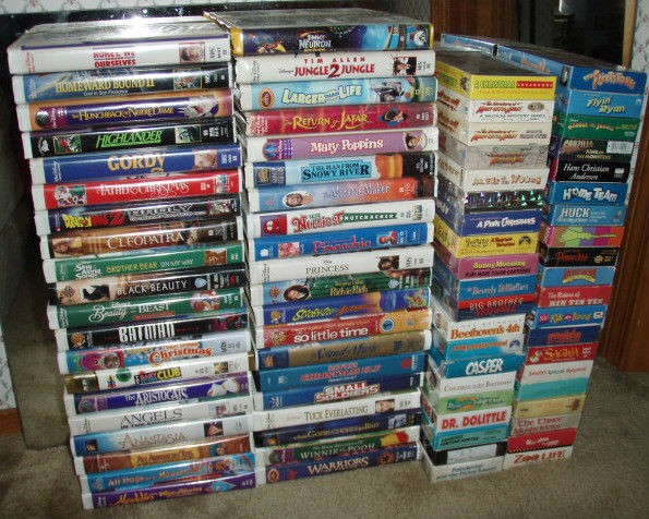 80 Childrens Videos Cartoo​ns VHS Tapes 18 Walt Disney Classic 