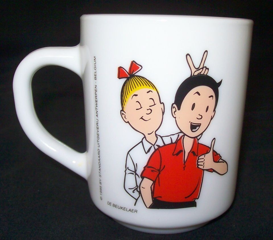 1995 De Beukelaer Cartoon Boy & Girl Milk Glass Cup Arcopal France 