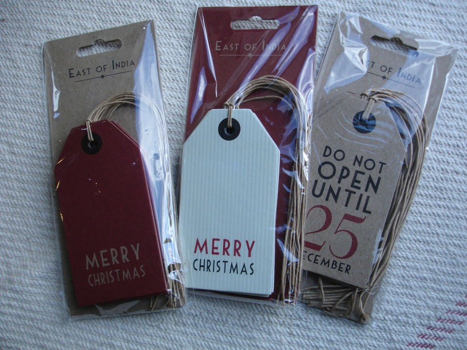 EAST OF INDIA PACKET OF 6 VINTAGE CHRISTMAS GIFT TAG / LABEL (Luggage 