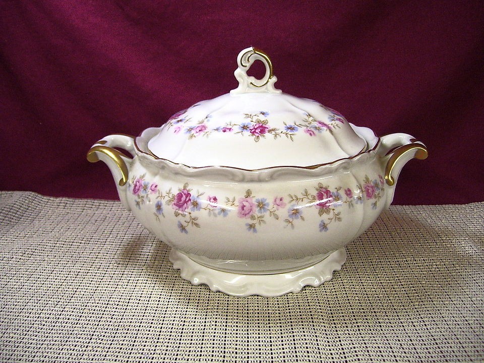 Edelstein China Bavaria Florence Pattern Round Covered Vegetable Bowl