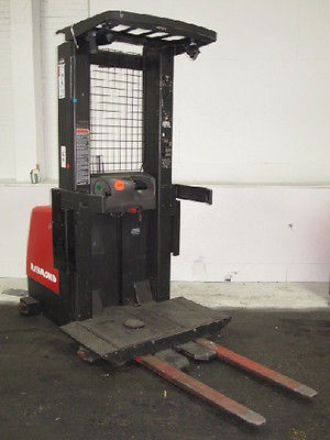 RAYMOND 233 OPC22T ELECTRIC ORDER PICKER 2200 LBS