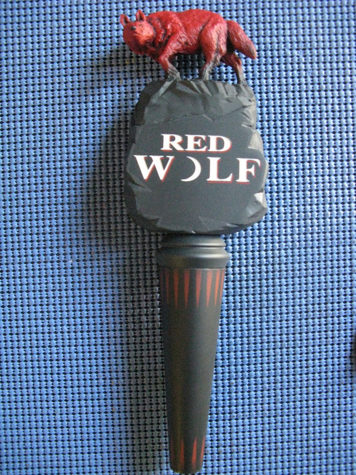 Red Wolf Prestige ​Walking Wolf Handle 11 Be​er NIB Vintage 1995