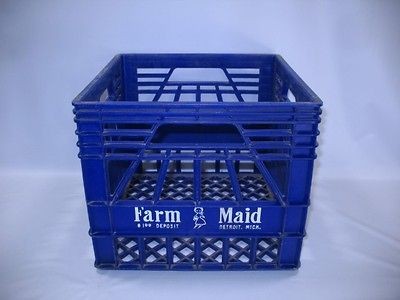 vtg Farm Maid Detroit Michigan Milk Crate $1.00 Deposit Retro Blue 