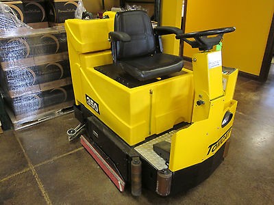 Factory Cat 350 Floor Scrubber