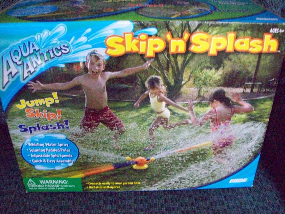   SPRINKLER WHIRLING WATER SPRAY SPINNING PADDED POLES JUMP & SKIP