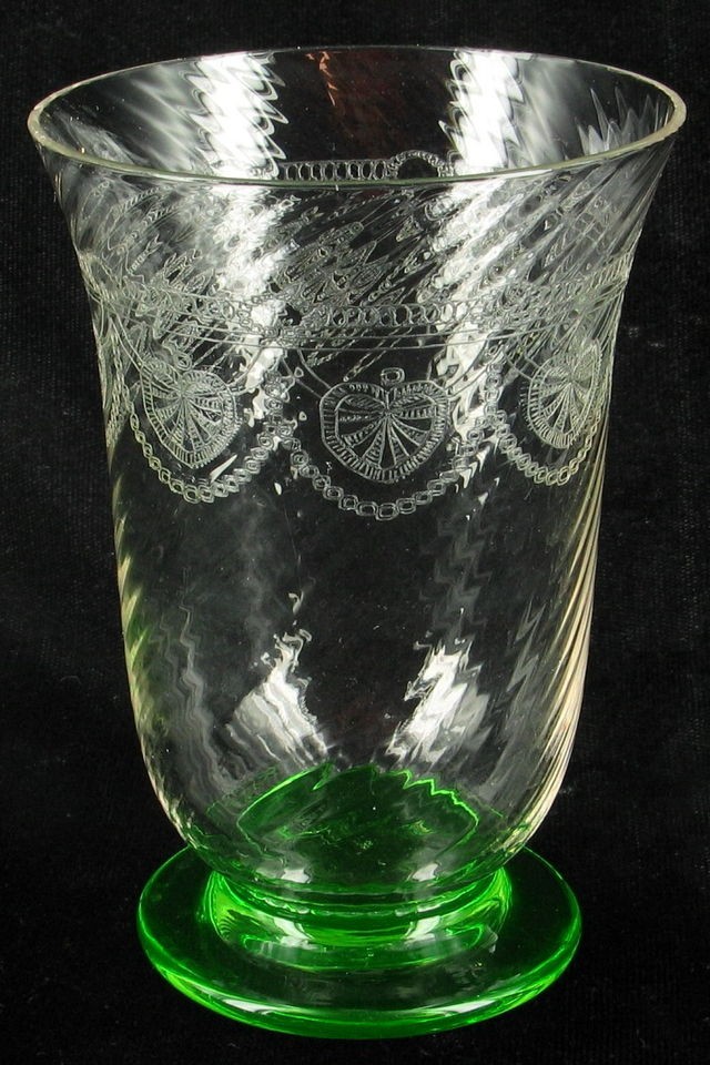   PUKEBERG ELEGANT GLASS MAGDA SWEDISH SPIRAL OPTIC NEW YORK JUICE GLASS