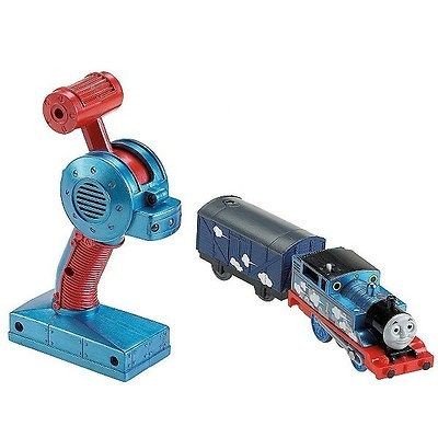 FISHER TRACKMASTER THOMAS 3 SPEED R/C MOTORIZED ENGINE W/ SOUND V7627