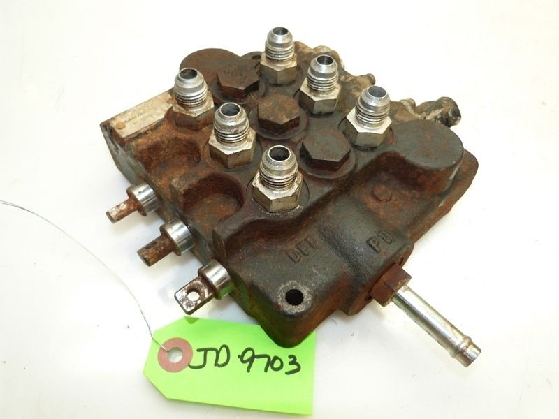 John Deere 420 Tractor Hydraulic Control Valve