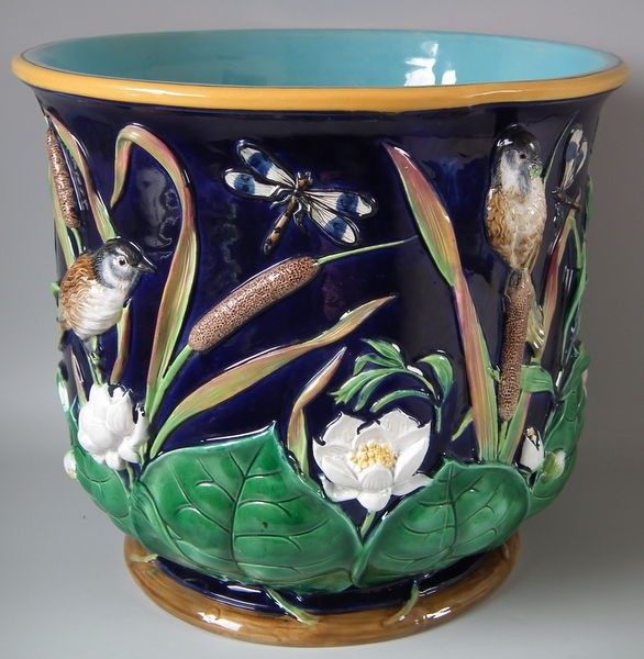 Large George Jones Majolica bird&pond lily jardiniere