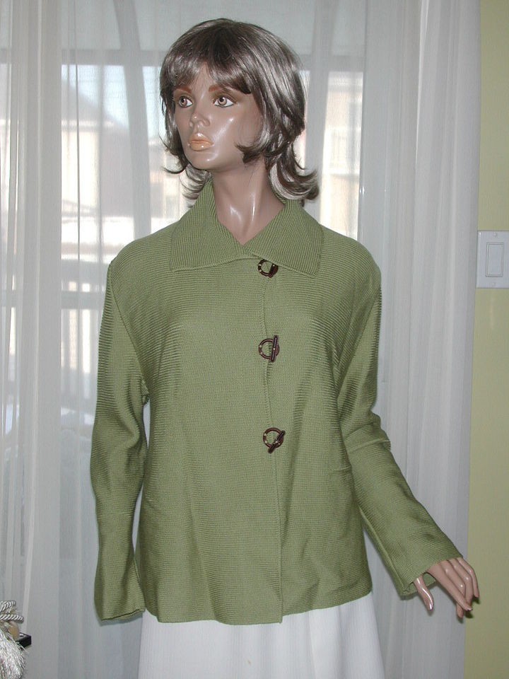 SAINT JAMES France   Pure wool chartreuse green logo cardigan   M