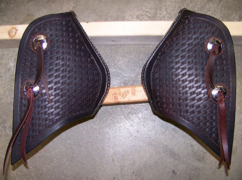 SADDLE TAPADEROS   DELUXE ALL AROUND   COMPLETE with STIRRUPS~~ADULT 