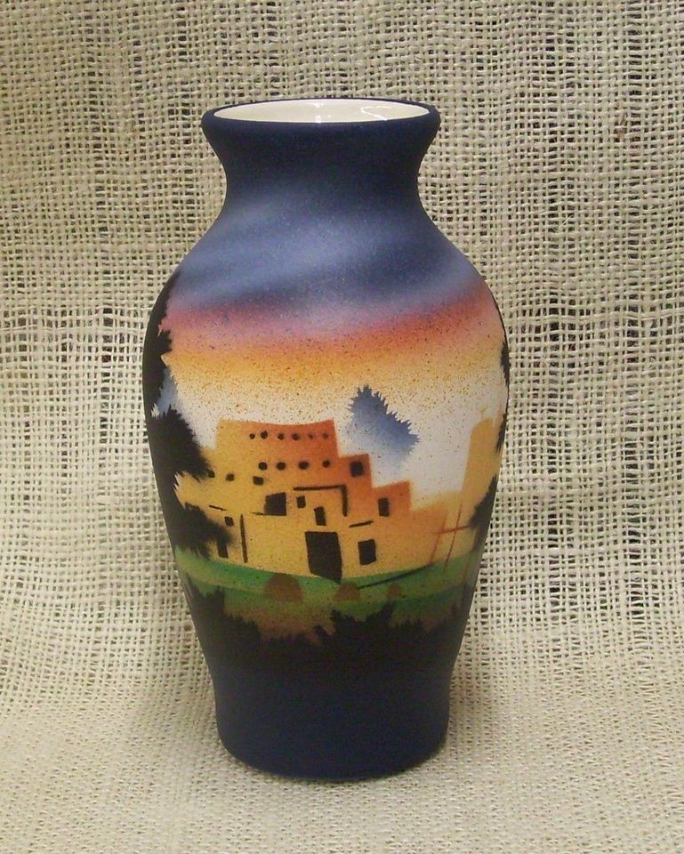 Cedar Mesa Native American Made Pottery Taos Village Medium Vase