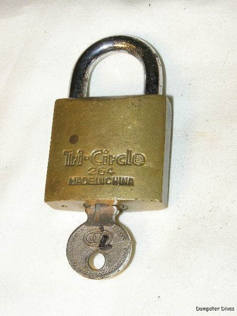 Vintage Old Tri Circle Hardened Lock China # 264 & 1 Key Marked Tri 