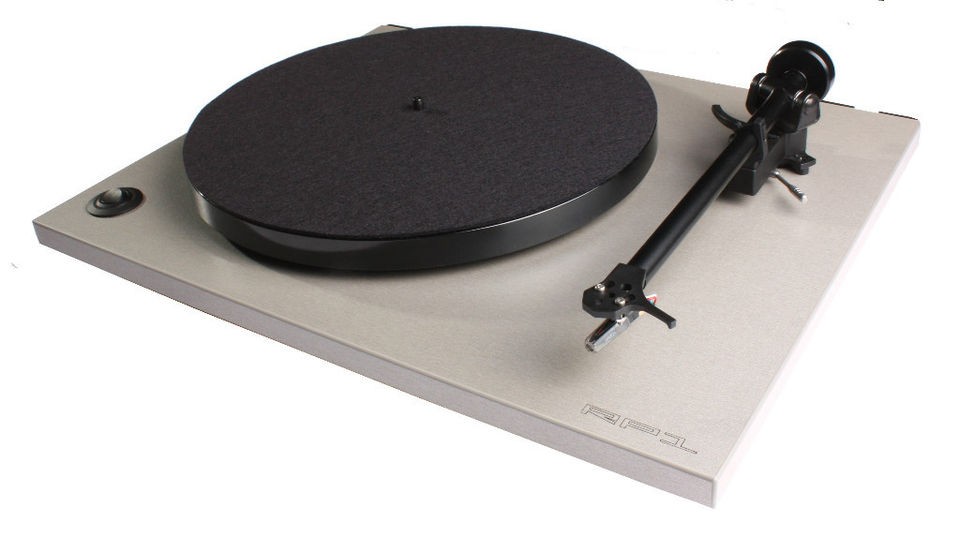 Rega RP1 Turntable w/ Ortofon OM5e MM cartridge and Dust Cover 