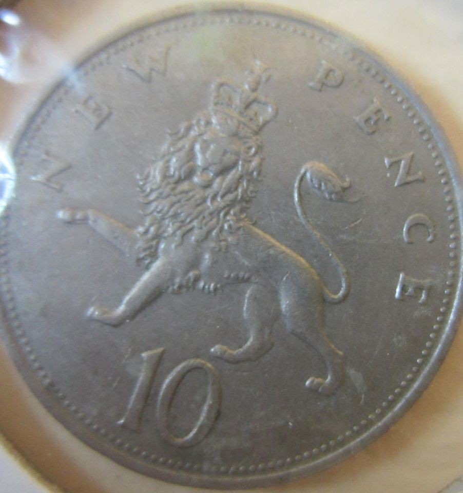 1968 Great Britain (UK) 10 NEW PENCE Coin. NICE GRADE (W370)