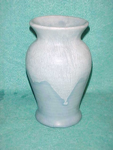 muncie pottery 7 1 4 vase matte white over blue