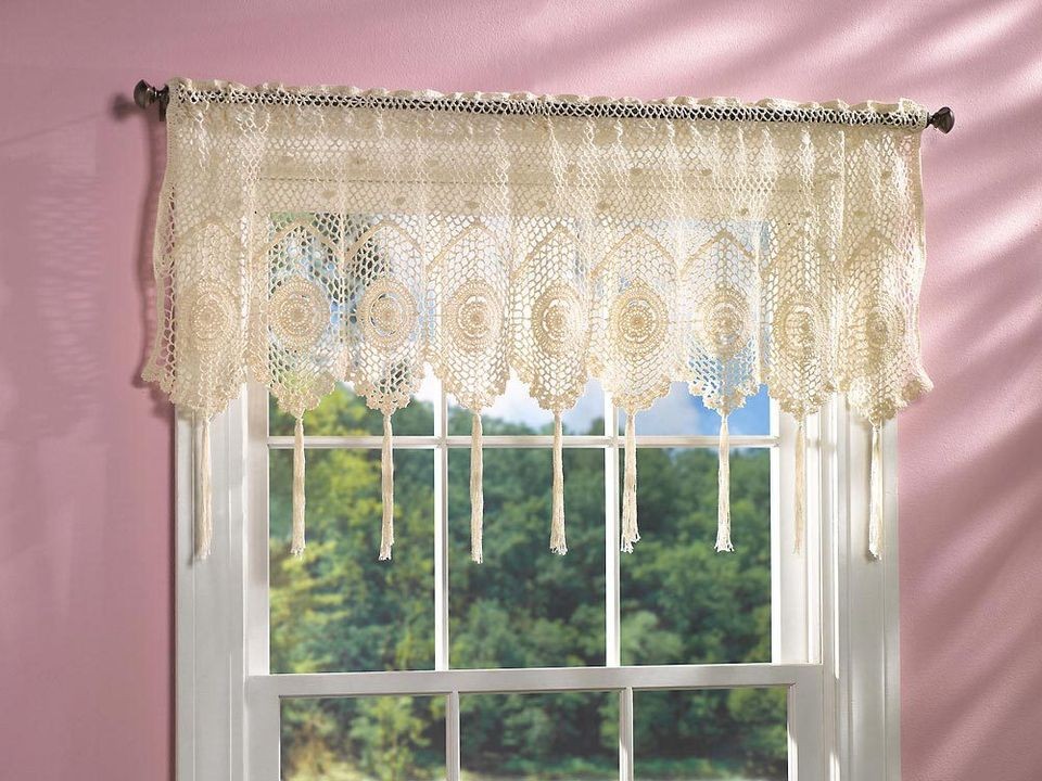 crocheted cotton valance w tassel fringe  18