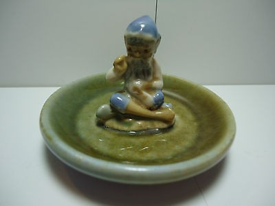 wade ireland lucky leprechaun tailor pin tray from canada  