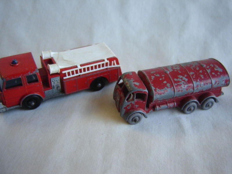 toy car l114 lesney petrol tanker fire pumper time left