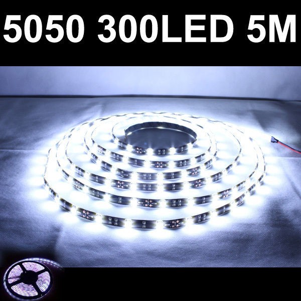   White 5050 300LED SMD Flexible Strip Light un Waterproof 3M Tape