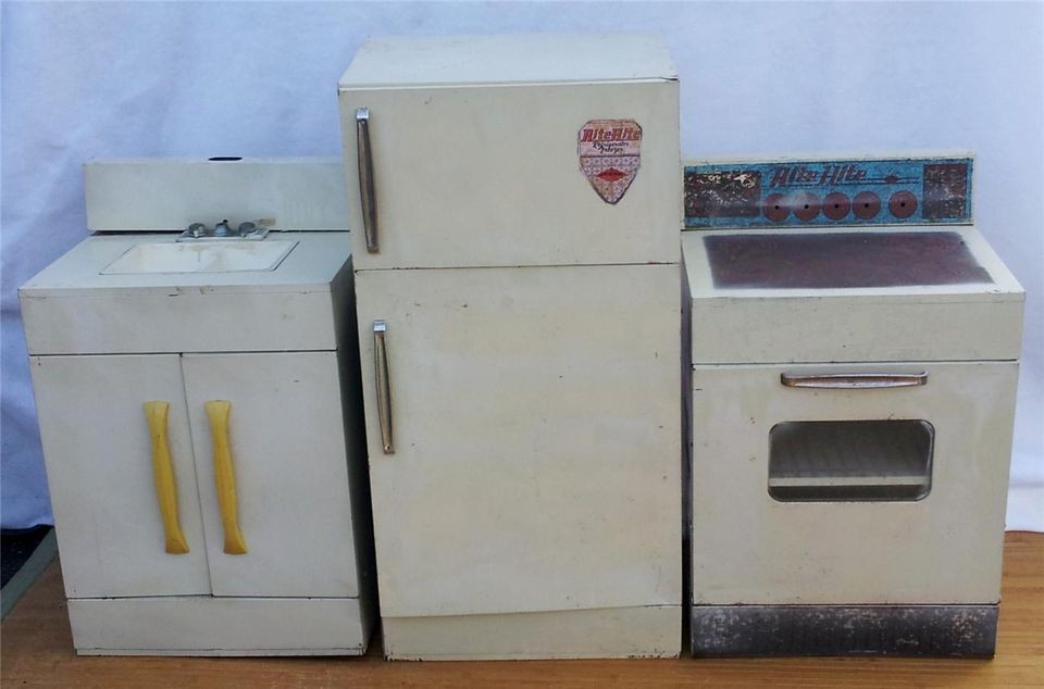 Wolverine 60s Metal Life Size Toy Kitchen Set Stove Sink Refrigerator 