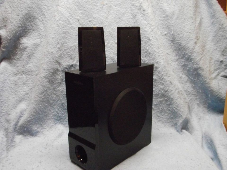 insignia surround subwoofer 2 speakers nsbrht1b 9i02 