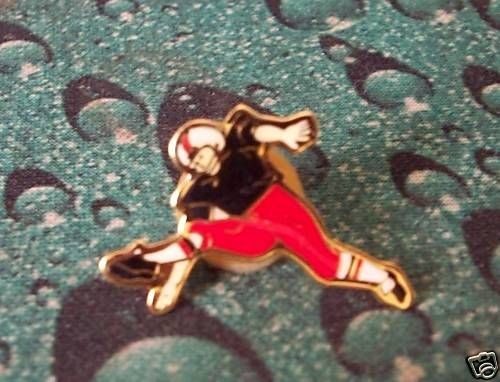 football player kicker enamel hat pin  3