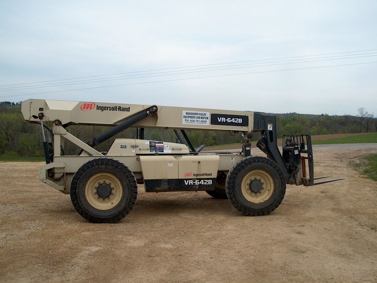 2002 INGERSOLL RAND VR642B TELESCOPIC TELEHANDLER FORKLIFT 2677 HOURS 