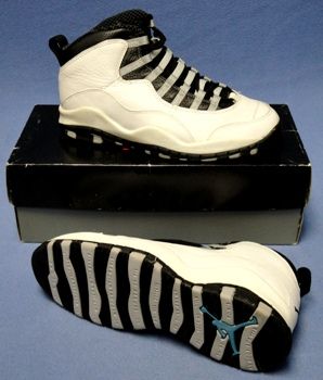  original Air Jordan X. US 9. White Black Light. Box shows light shop 