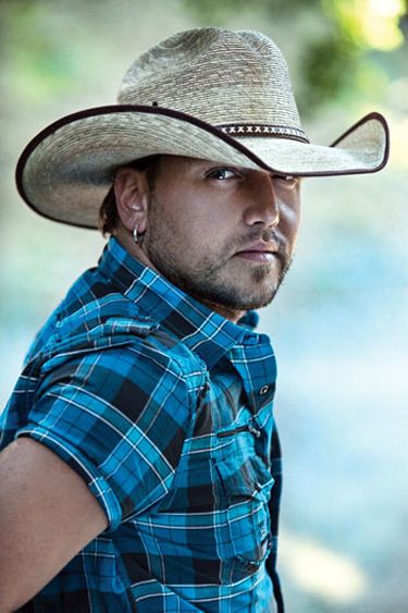 Jason Aldean show Meet N Greet Package Merchandise