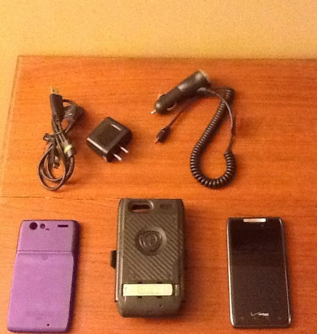 DROID RAZR 32gb verizon MINT Clean ESN WITH XTRAS