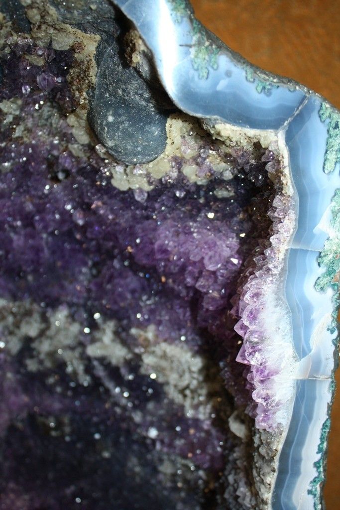 Amethyst Geode w Calcite N Agate Border Ideal GIFT2376