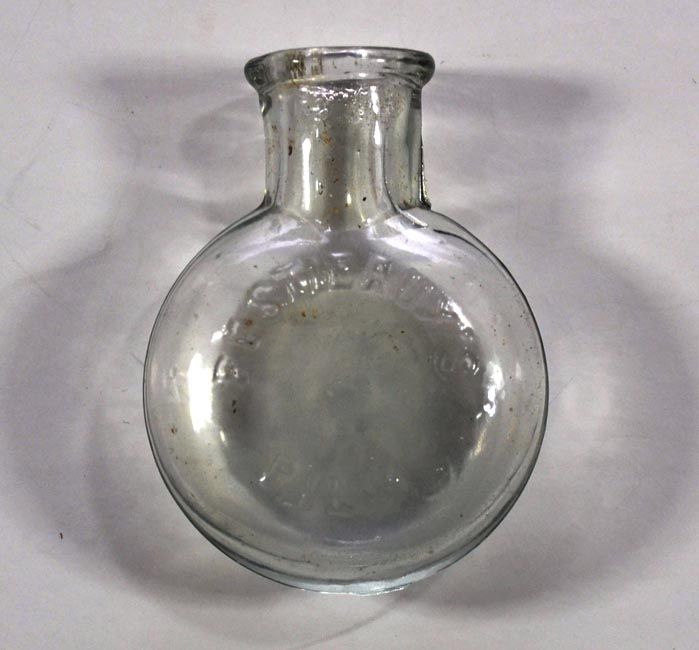 antique bottle 1.75 in. medicine cure bottle R E Stieauxs 1800