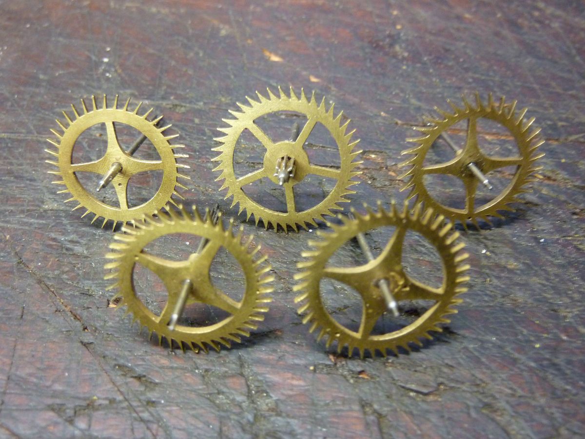 Good Antique French Clock Escapewheels Arbours Complete