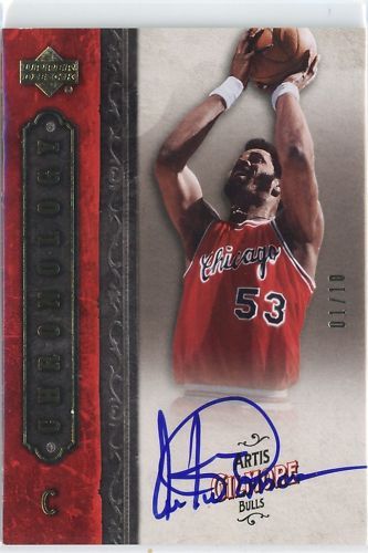 06 07 UD Chronology Artis Gilmore Bulls Gold Auto 10