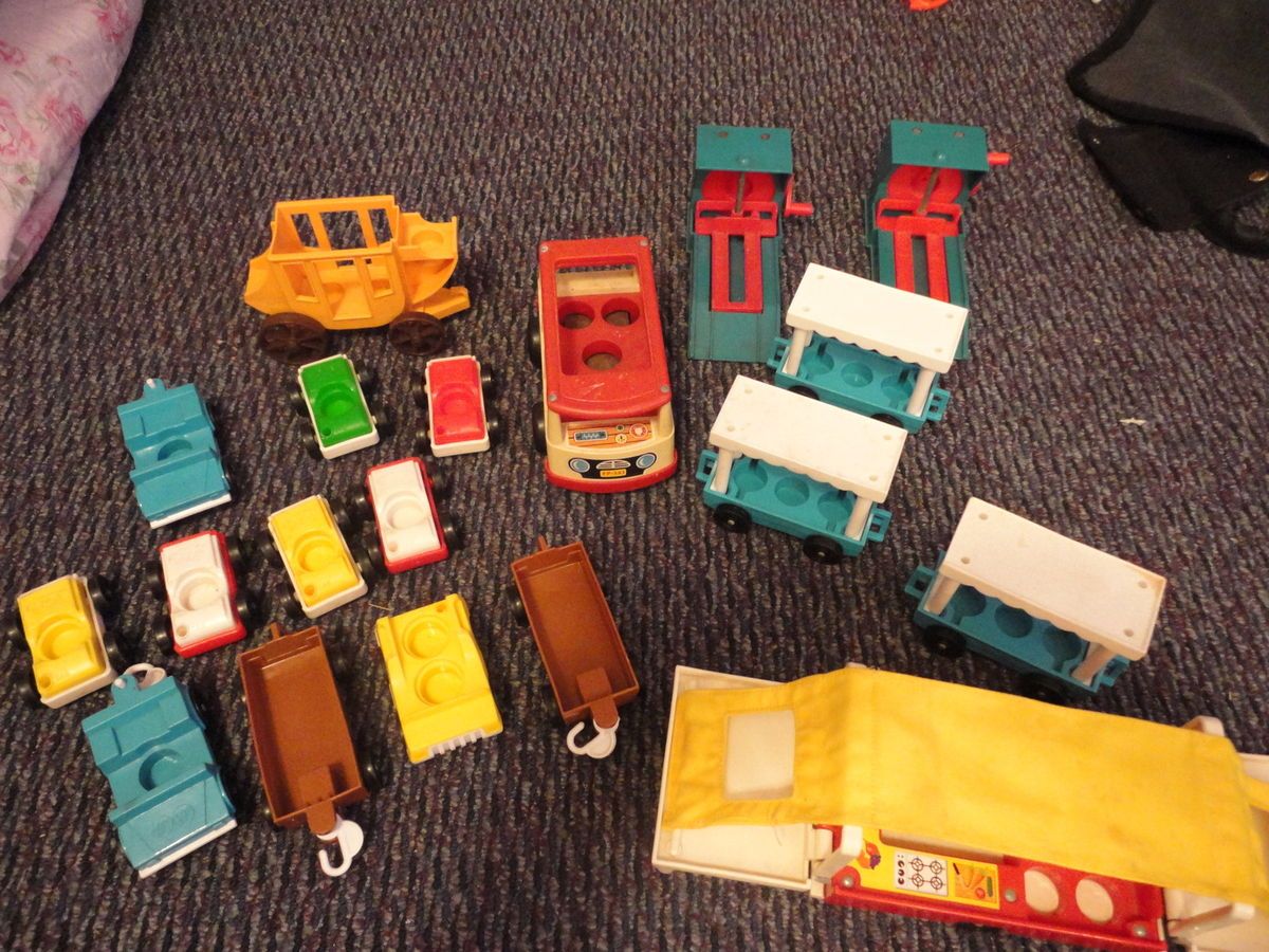 Vintage Fisher Price Little People Accessories Lot Must See 
